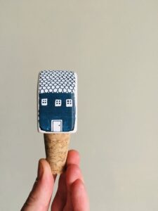 продка для вина керамика домик